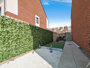 Photo 21- click for photo gallery